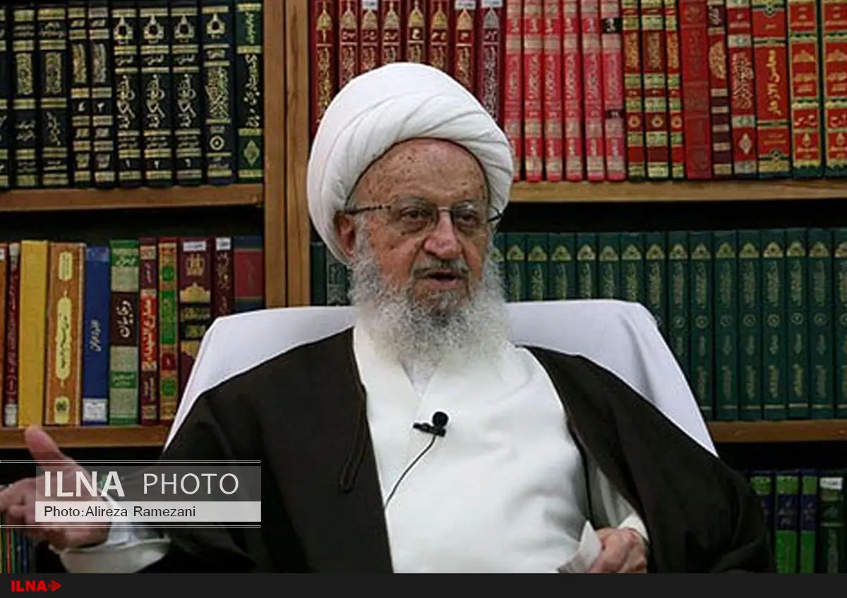 فضای مجازی نمیتواند جای کتاب را بگیرد/ لبتاپ برای مطالعه خسته کننده است