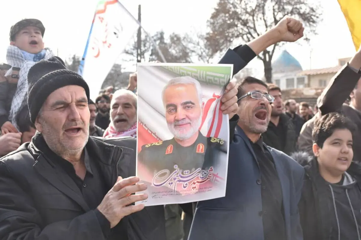 پیکر حاج قاسم سلیمانی در زادگاهش کرمان آرام می‌گیرد