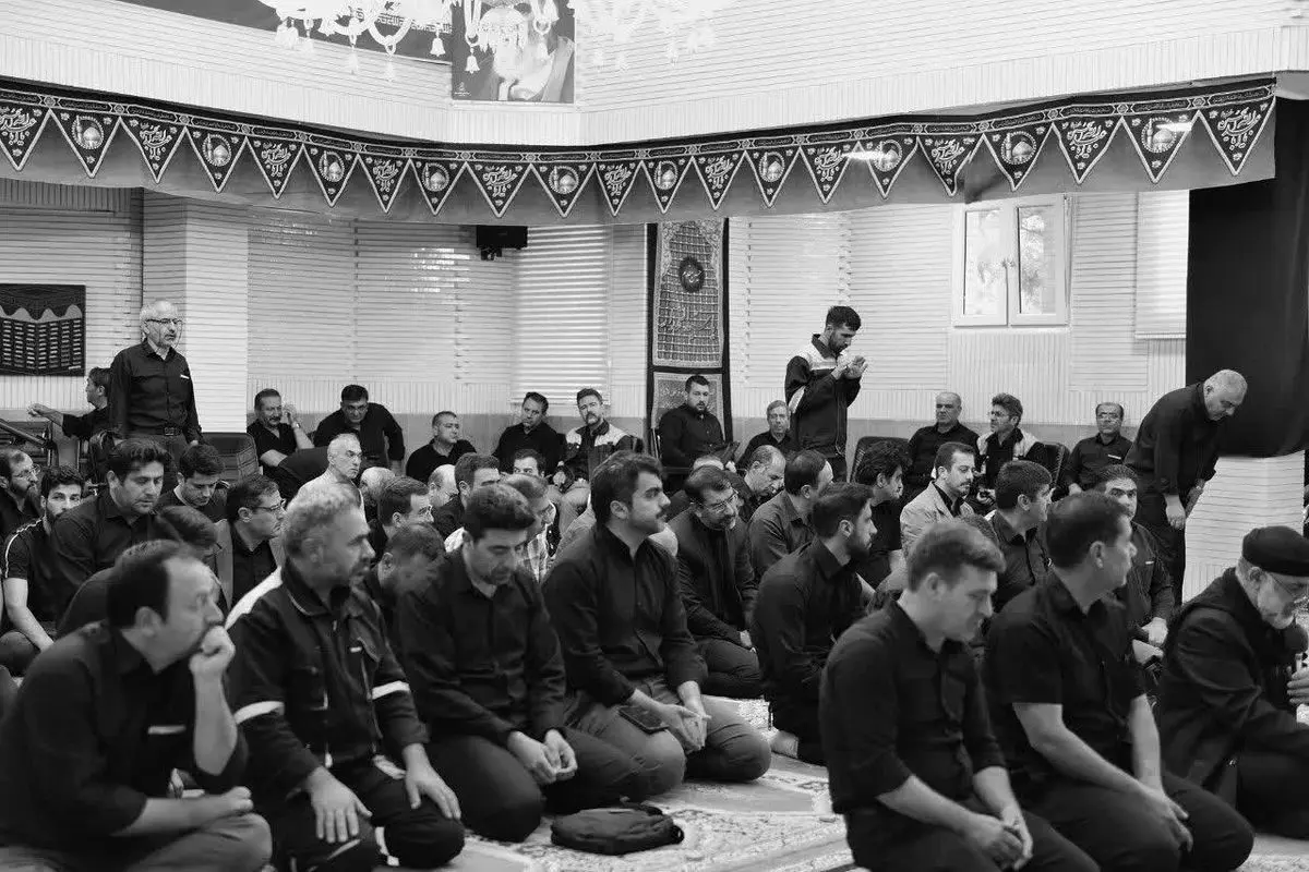 طنین نوای «یا حسین(ع)» در پتروشیمی تبریز؛ برگزاری آیین معنوی زیارت عاشورا و عزاداری سیدالشهدا (ع)