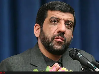 فضای مجازی آمد که انقلاب اسلامی را نجات دهد/ مدعیان انقلابی متوجه نیستند که ایمان دستوری نیست/ برخی از ترس شورای نگهبان حرف حسابی نمی‌زنند