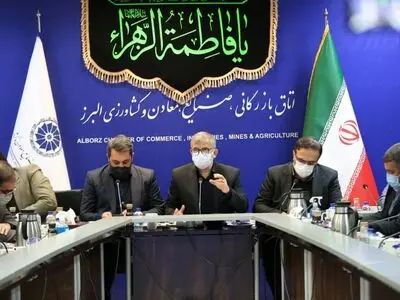 مکلف به پیگیری برای حل مشکلات تولید و صنعت هستم