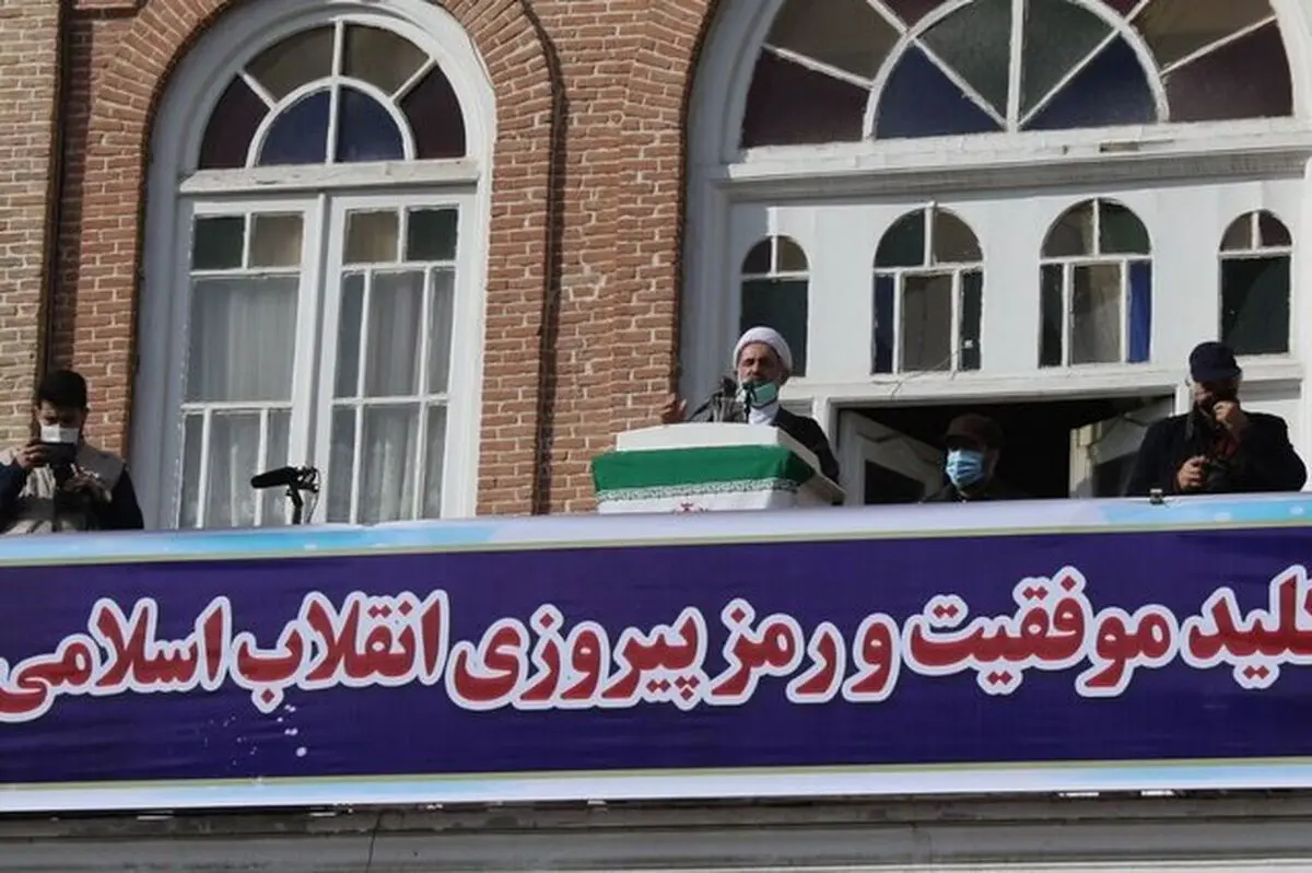 ایجاد تفرقه بین اقوام و ادیان از جمله توطئه‌های دشمنان انقلاب است