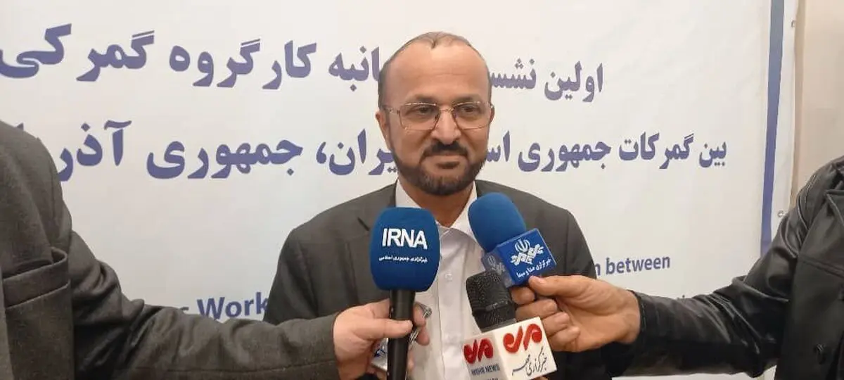 لزوم تسهیل در تردد ۸۰۰ کامیون آماده تردد در مرز ایران و آذربایجان 