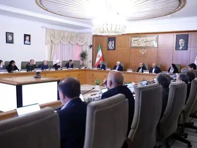روز بدون خودرو باید از دولت و دستگاه‌های دولتی آغاز شود/ قدردانی از همراهی مردم و عوامل اجرایی در اجرای طرح بنزین