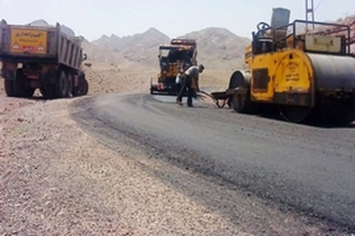 بهره برداری از ۴.۵ کیلومتر آسفالت راه روستایی در رشت