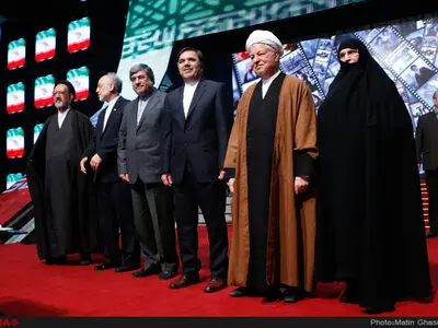  مراسم گرامیداشت دهه فجر و سالروز ورود امام با حضور آیت الله هاشمی رفسنجانی