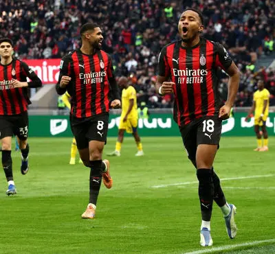 ویدیو: گل سوم میلان به بولونیا توسط آدرین رابیو