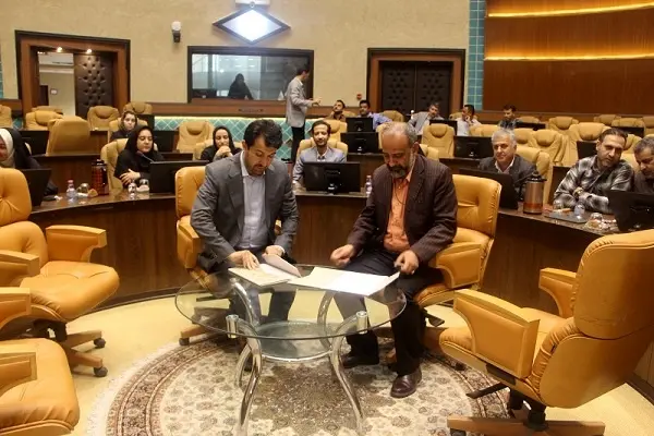 تفاهم نامه ایجاد مرکز رشد و نوآوری راه، مسکن و شهرسازی فارس امضاء شد