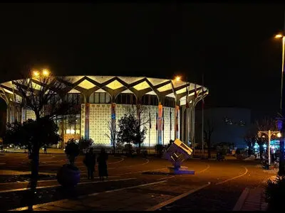 تعطیلی سه اثر نمایشی تئاترشهر در ایام سوگواری شهادت حضرت زهرا(س)/ «تا اشکستان» دو اجرایی می‌شود