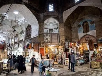 حفاظت اضطراری سقف بازار تاریخی حسن‌آباد اصفهان