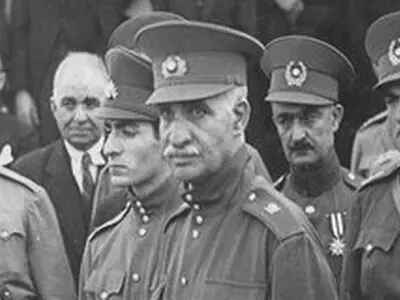 «ثبت با سند برابر نیست» در شبکه مستند