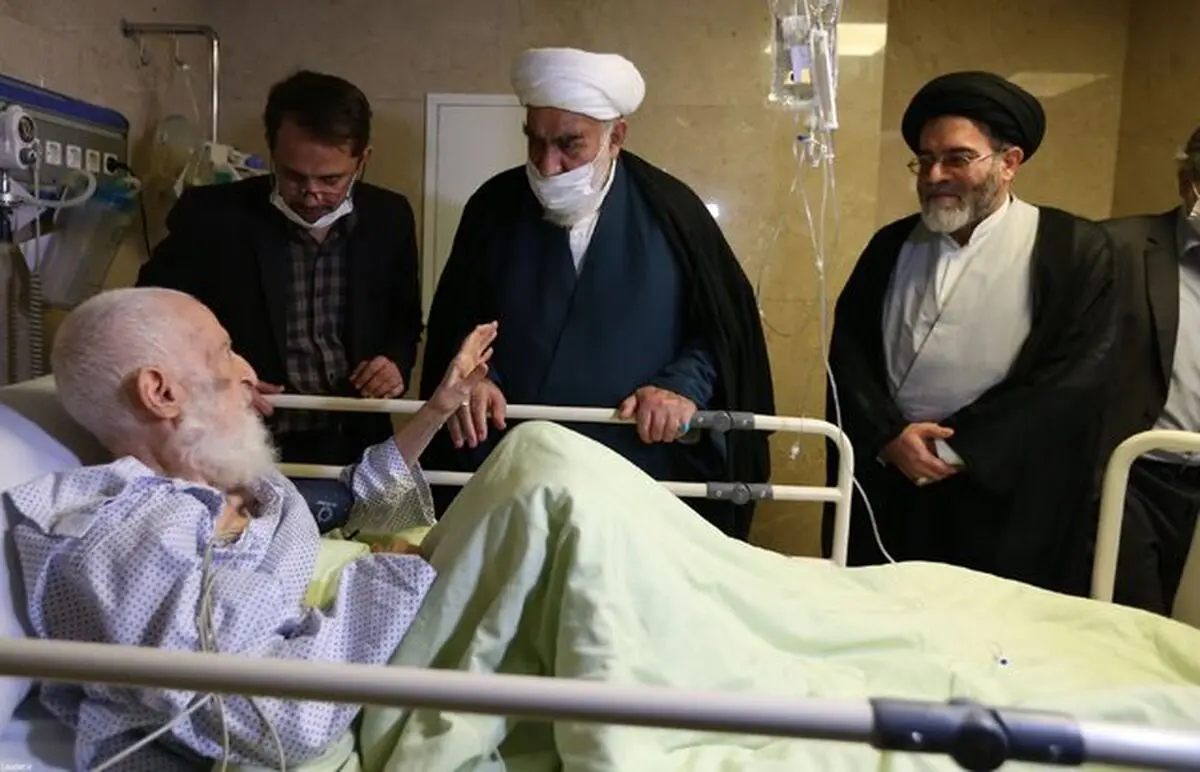 نماینده رهبر انقلاب از آیت‌الله شبیری زنجانی عیادت کرد