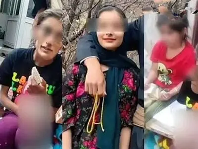 دو خواهر سنندجی به آغوش مادر بازگشتند+ فیلم