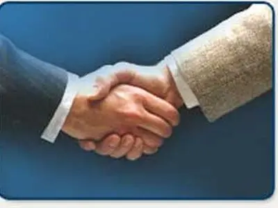 تکریم ارباب رجوع در همه شرایط واجب است