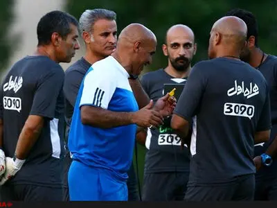 بعد از تخلف اخلاقی در امارات؛ مربی استقلال تهران محروم شد