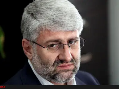 مجلس خبرگان و شورای نگهبان می‌توانند برای ایجاد شفافیت آیین‌نامه خود را تغییر دهند/ باید از آزادمنشی نمایندگان مجلس مراقبت کنیم
