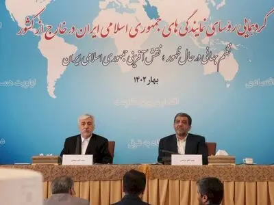 سفرا فرمانده خط مقدم دیپلماسی کشور هستند/ گردشگری پیشران توسعه کشور و مصداق بارز دیپلماسی عمومی است/ دعوت از سفرا برای بازدید از موزه ملی ایران