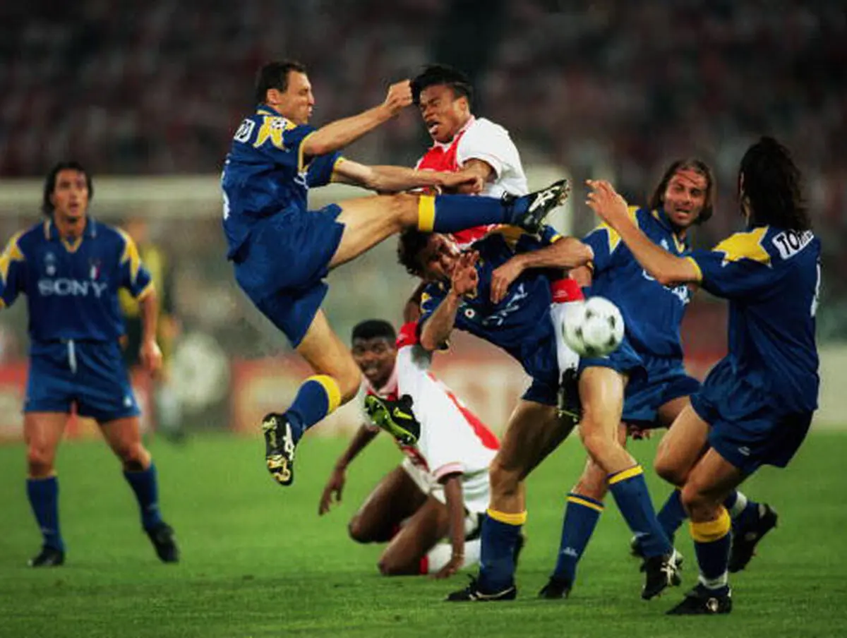 تکرار فینال سال 1996 لیگ قهرمانان اروپا 