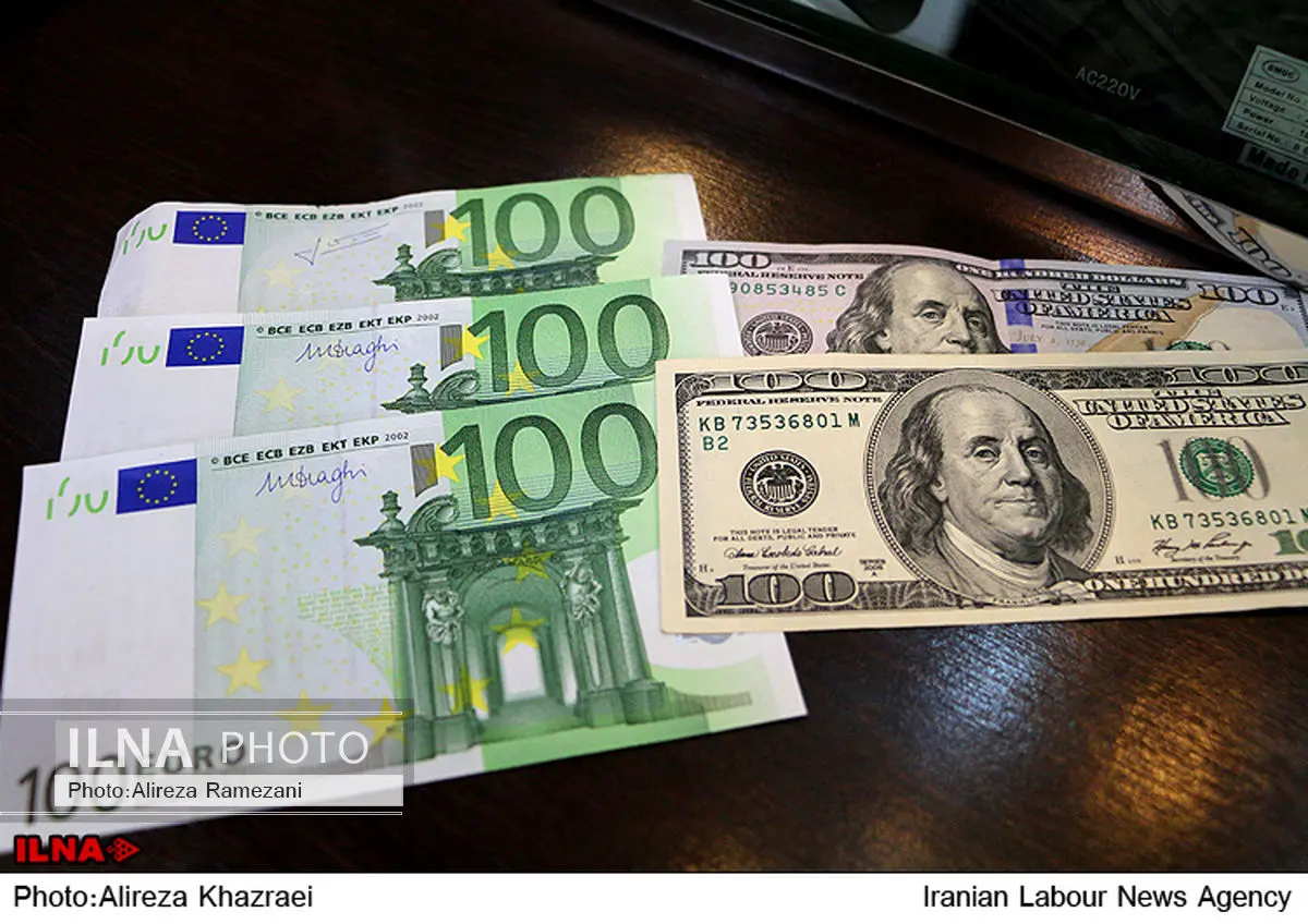 بهای یورو 10 تومان کاسته شد