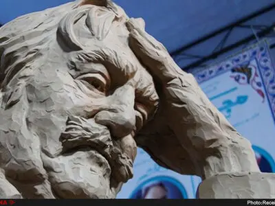 مشاهیری که سردیس‌شان قربانی نبود زمان و تبحر می‌شود