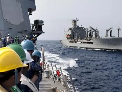 وقوع ۲ انفجار در خلیج عدن