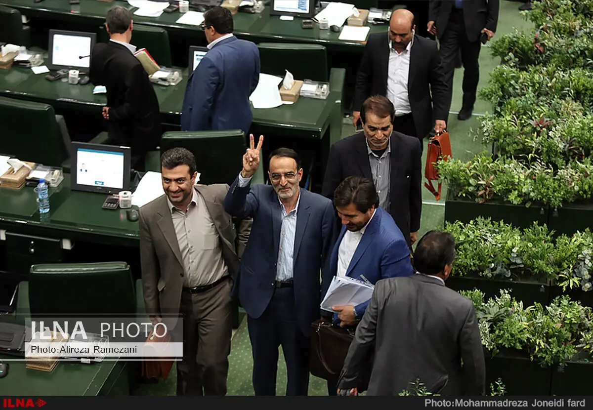 پرحاشیه‌ترین تقابل برجامی پایداری‌های مجلس دهم با دولت +تصاویر