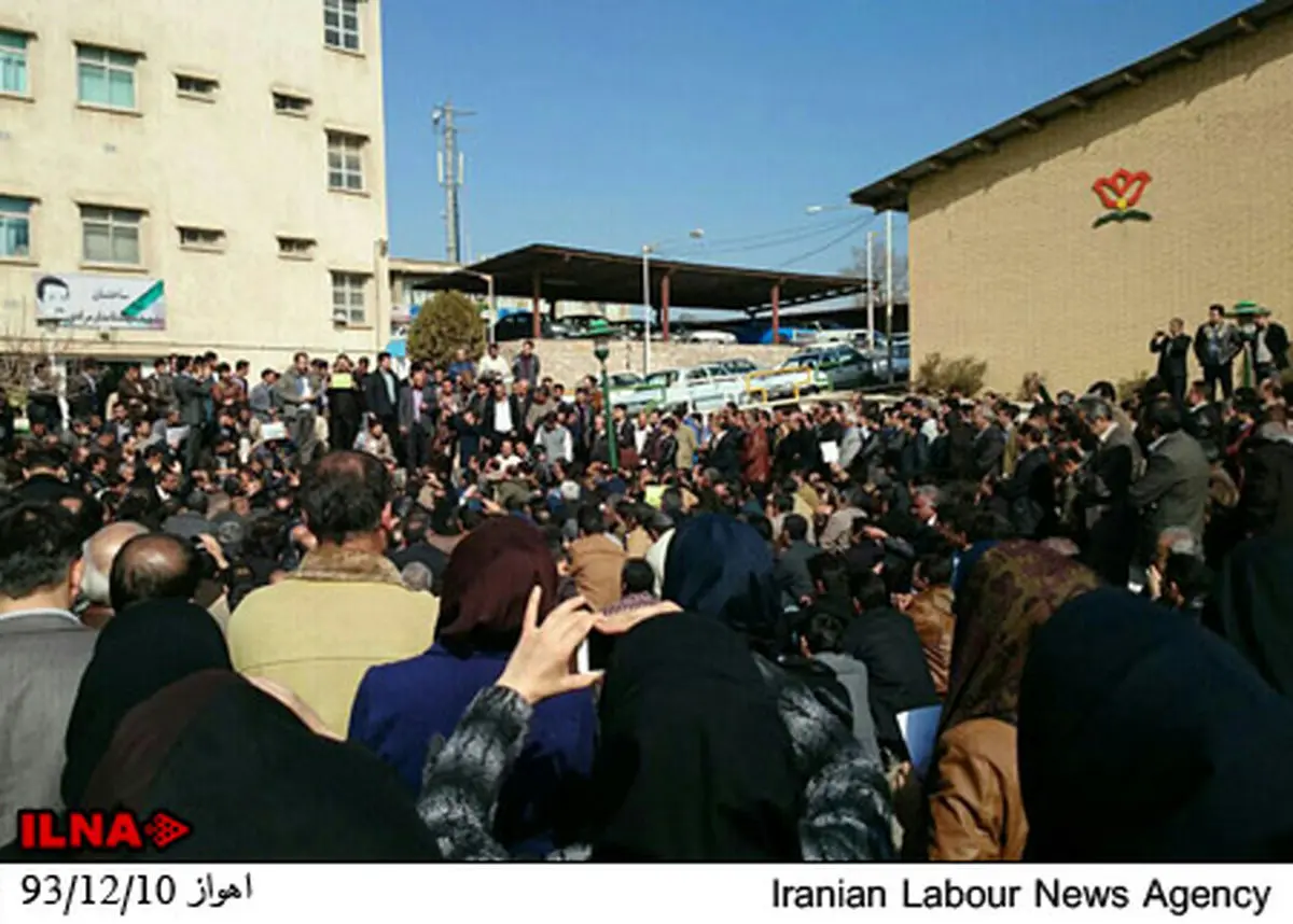 تجمع سکوت معلمان در مقابل ادارات آموزش و پرورش نقاط مختلف کشور/ گزارش تصویری