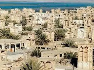 فرونشست قبرستان در پی بارش شدید باران در قشم + فیلم