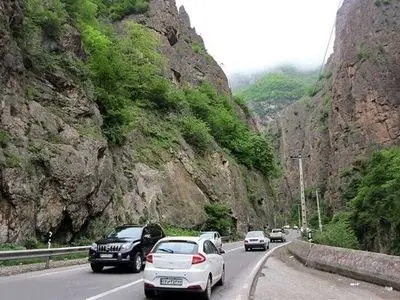 محورهای شمالی و جاده‌های مرزی بدون ترافیک/ یک محور شریانی همچنان مسدود است