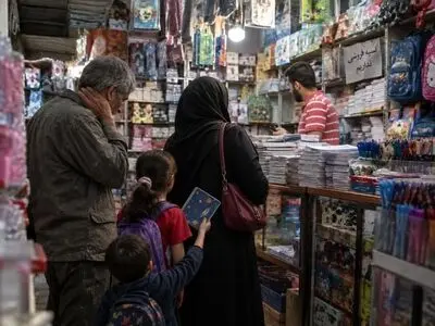 قیمت ساده‌ترین گوشی هوشمند ۱.۶ برابر دستمزد کارگر است/ فرزندان کارگران درجا می‌زنند!