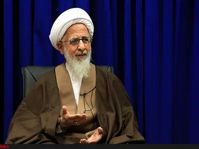 توصیه‌های آیت الله جوادی آملی به معلمان: هر لحظه مقام علمی خود را بالا ببرید