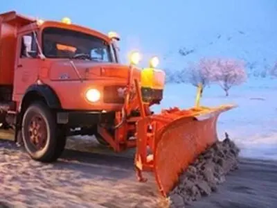 راه ارتباطی ۱۵ روستا در شهرستان سنقر به علت بارش برف مسدود شد
