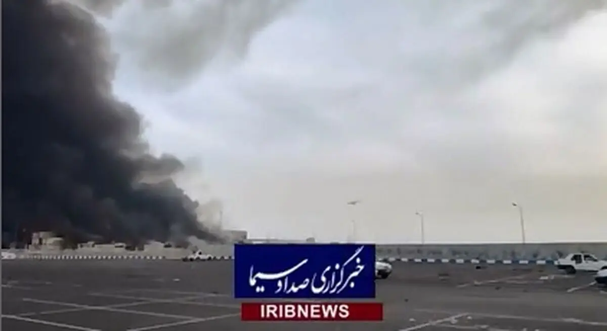 چهارمین پرواز هواپیمای آتش‌نشان نیروی هوافضای سپاه در اطفا و کنترل آتش بندر شهید رجایی + فیلم