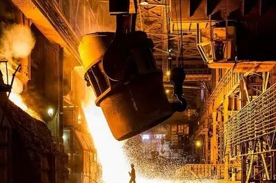 آوار شعار «کوچک‌سازی دولت» بر سر صنایع مادر/ خصوصی‌سازی یا حراج دارایی‌های بین‌‌النسلی؟!