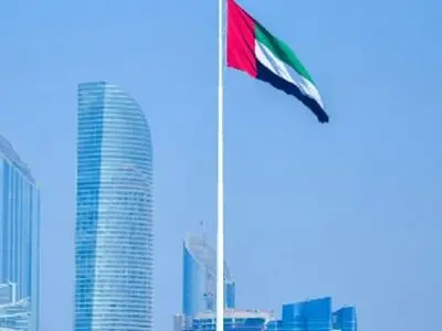 امارات به حالت آماده‌باش درآمد؛ ادعای شلیک موشک از ایران