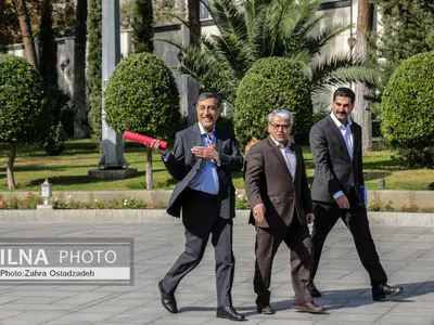 حاشیه جلسه هیات دولت - ۱۴ آبان
