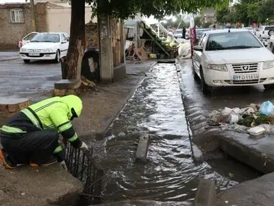 آماده باش ۲۰۰ دستگاه ماشین‌آلات جهت رفع آبگرفتگی معابر و بازگشایی کانال‌ها و جوی‌های سطح شهر ارومیه