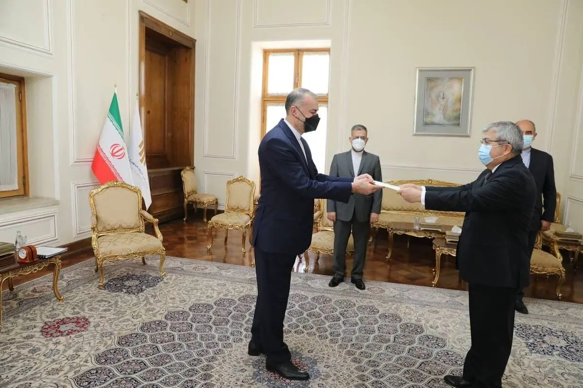 سفرای ۴ کشور رونوشت استوارنامه خود را تقدیم امیرعبداللهیان کردند