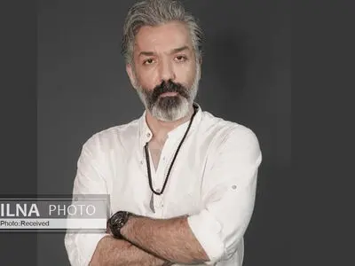 کمدی در روزهای تلخ واسطه خوبی برای بیان مسائل است/ مشکلات باعث شده مردم کمتر خودشان را نگاه کنند/ «خانه روشنی» سوپررئالیسم است