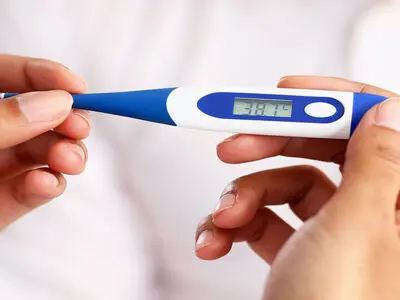 چرا بی‌دلیل تب می‌کنیم؟ 
