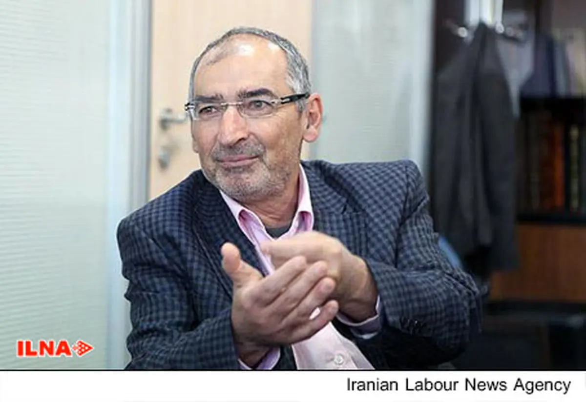 زیباکلام: جعل تاریخهای حقیقی