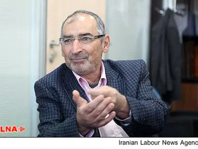 توکلی حرف‌هایی را که ما نمی‌توانیم بگوییم، جانانه بیان کرد