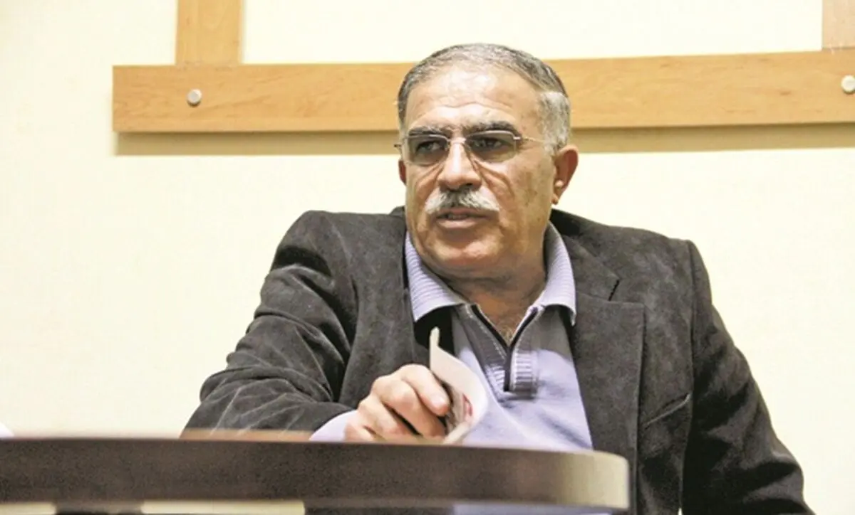 روشن: افتخاری هم یکی مثل افشارزاده است