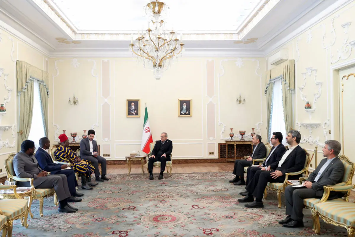 اولویت دولت چهاردهم، توسعه مناسبات اقتصادی با دیگر کشورها است