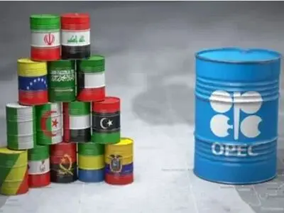 بلومبرغ: أوبك + تعتزم رفع إنتاج النفط بمعدل 206 آلاف برميل يوميا