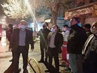 آتش‌سوزی ۲ باب مغازه در میاندوآب/ مصدومیت ۳ آتش‌نشان 