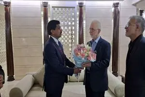 وزیر کشور وارد هند شد