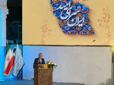 روح «فرشچیان» خورشیدی جاویدان در فرهنگ ایران است/ «ایران» جان ماست و روح آن در شاعران، اسطوره‌ها و مفاخرش جاری است