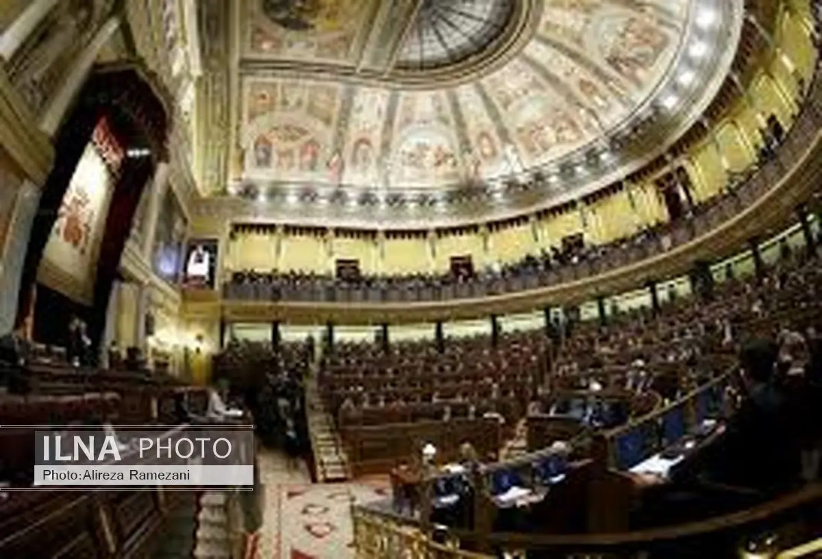 پادشاه اسپانیا پارلمان را منحل کرد