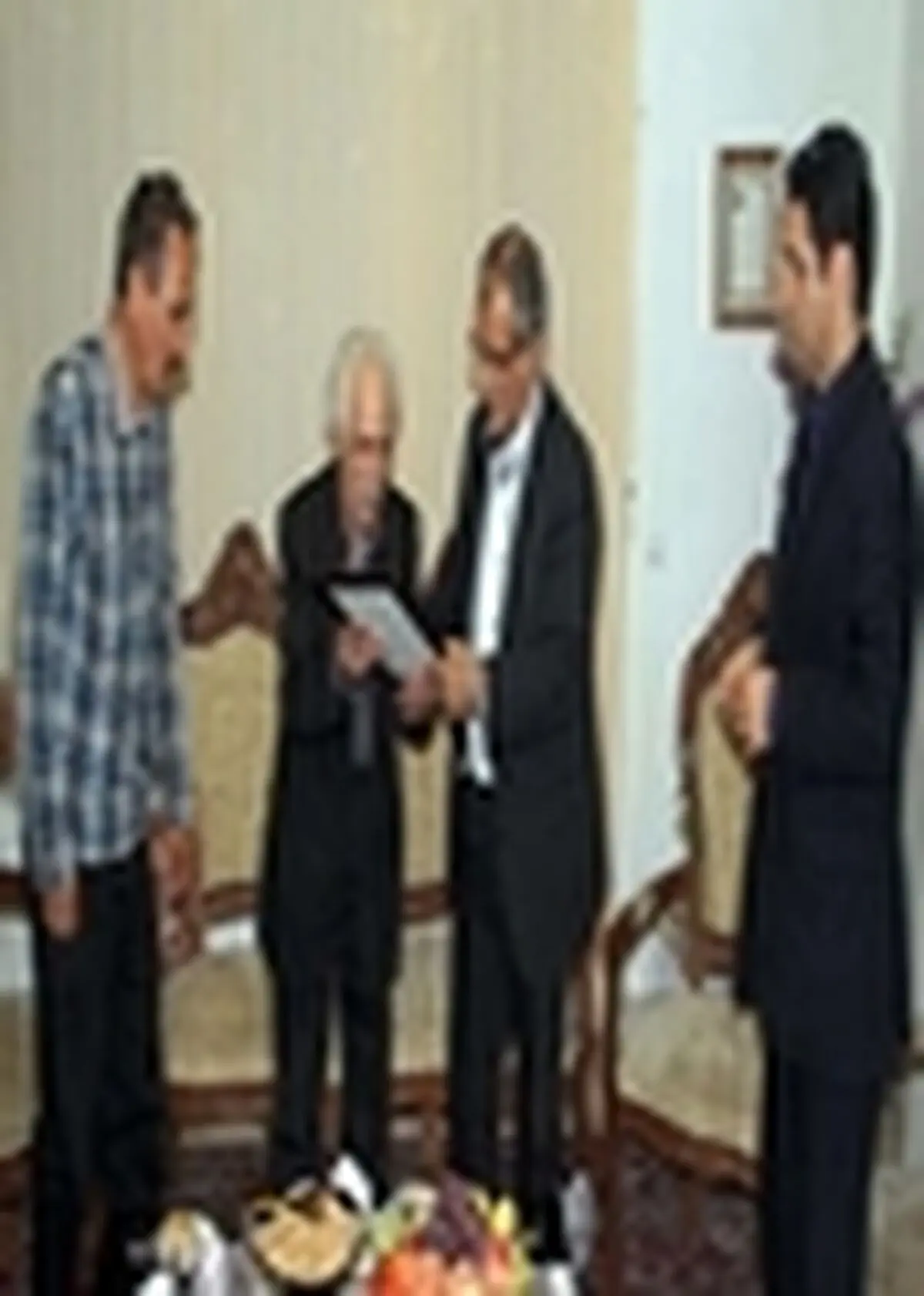 حمایت از اصحاب فرهنگ و هنر را رسالت مهم خود می‌دانیم